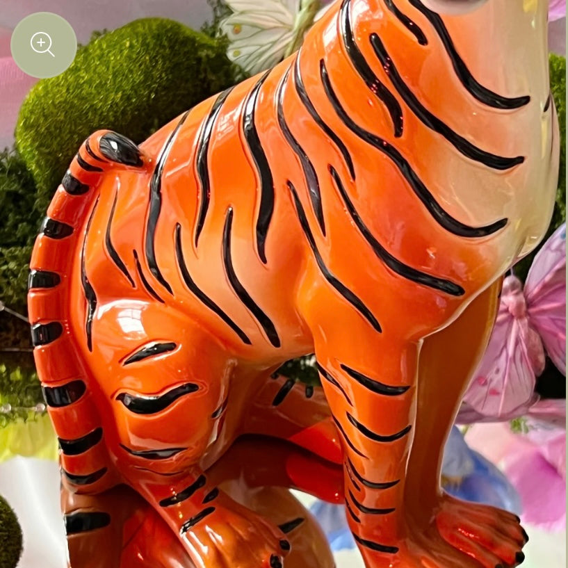 Jungle Cat Club - Fern the Tiger Statue