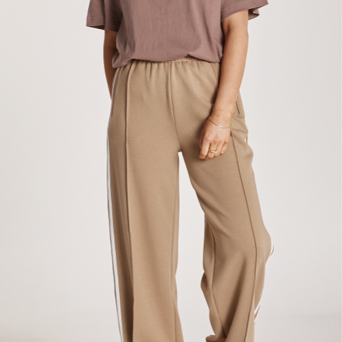 Feather & Noise - Noah Wide Pant Camel Stripe