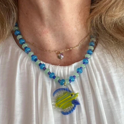 Tegan Rae - HANDMADE TROPICAL FISH PENDANT NECKLACE - BLUE GREEN GLASS BEADS