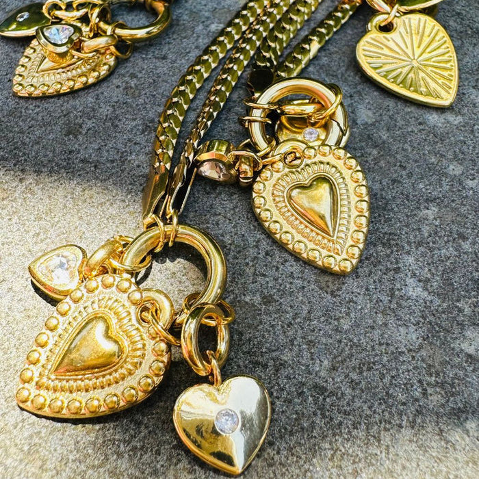 MOSK MELBOURNE - Triple Heart Charm Necklace