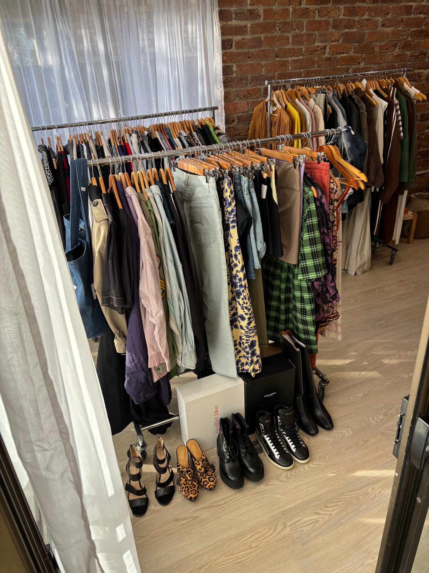 Rotating preLOVED Rack