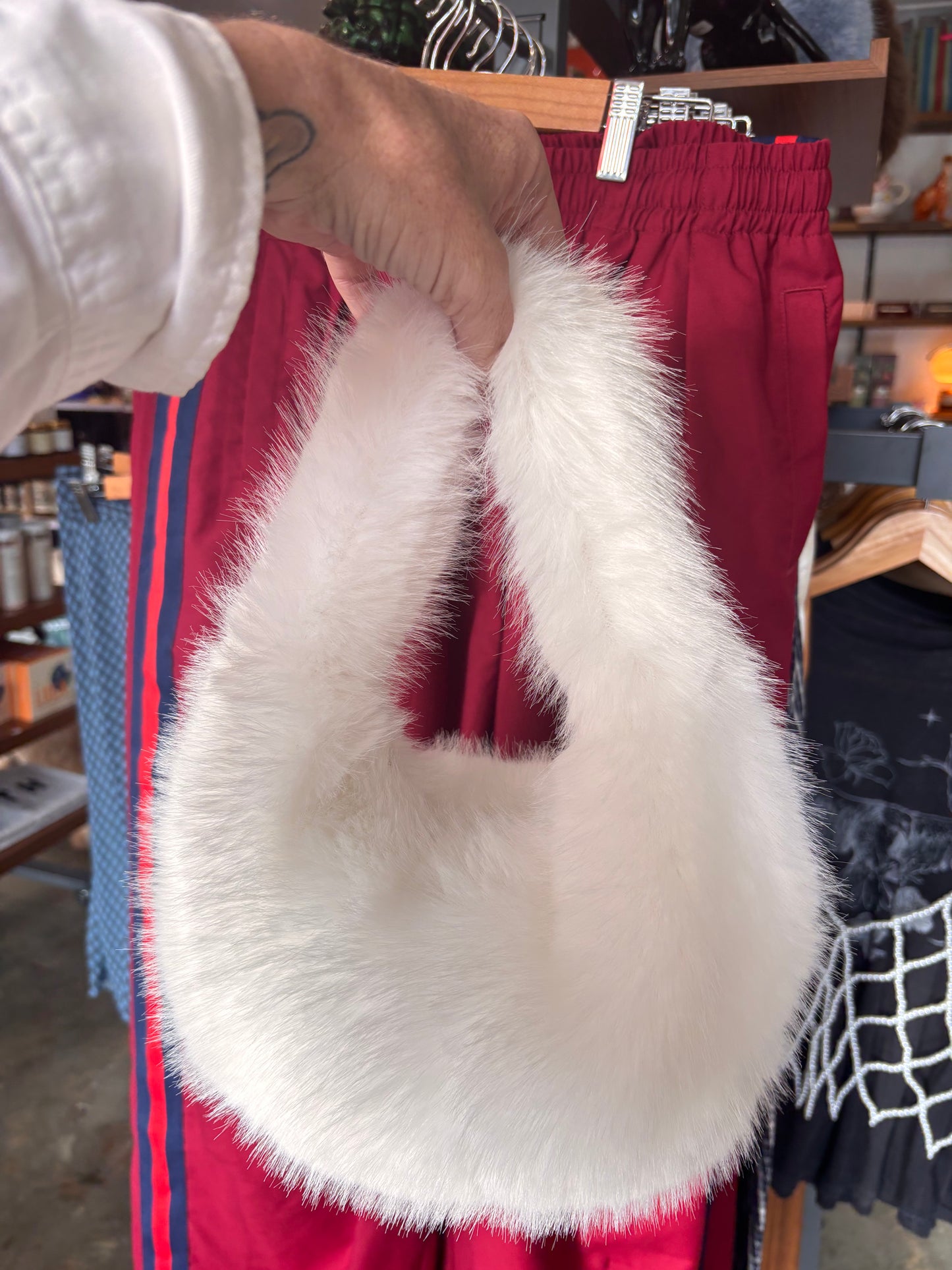 Sensory 21 - Flossie Faux Fur Bag, Snow
