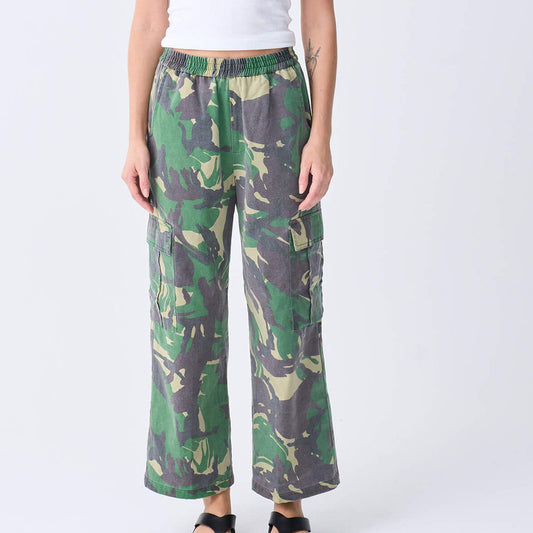 Near The Sea - Cargo, washed army