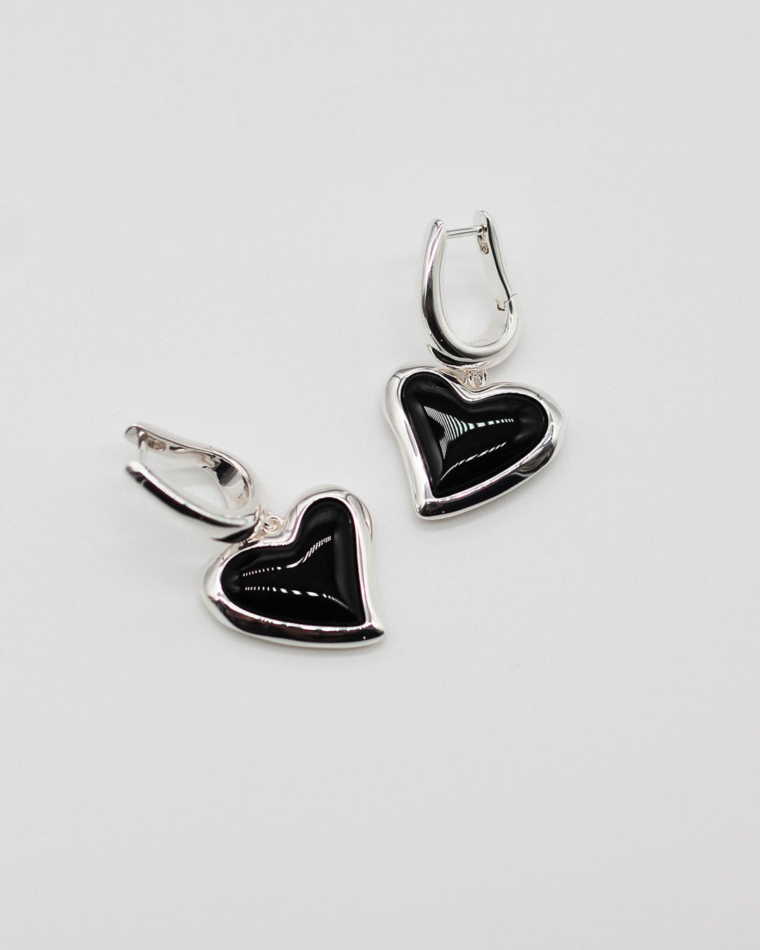F+H Studios - WHITNEY HEART CHARM EARRINGS, Gold