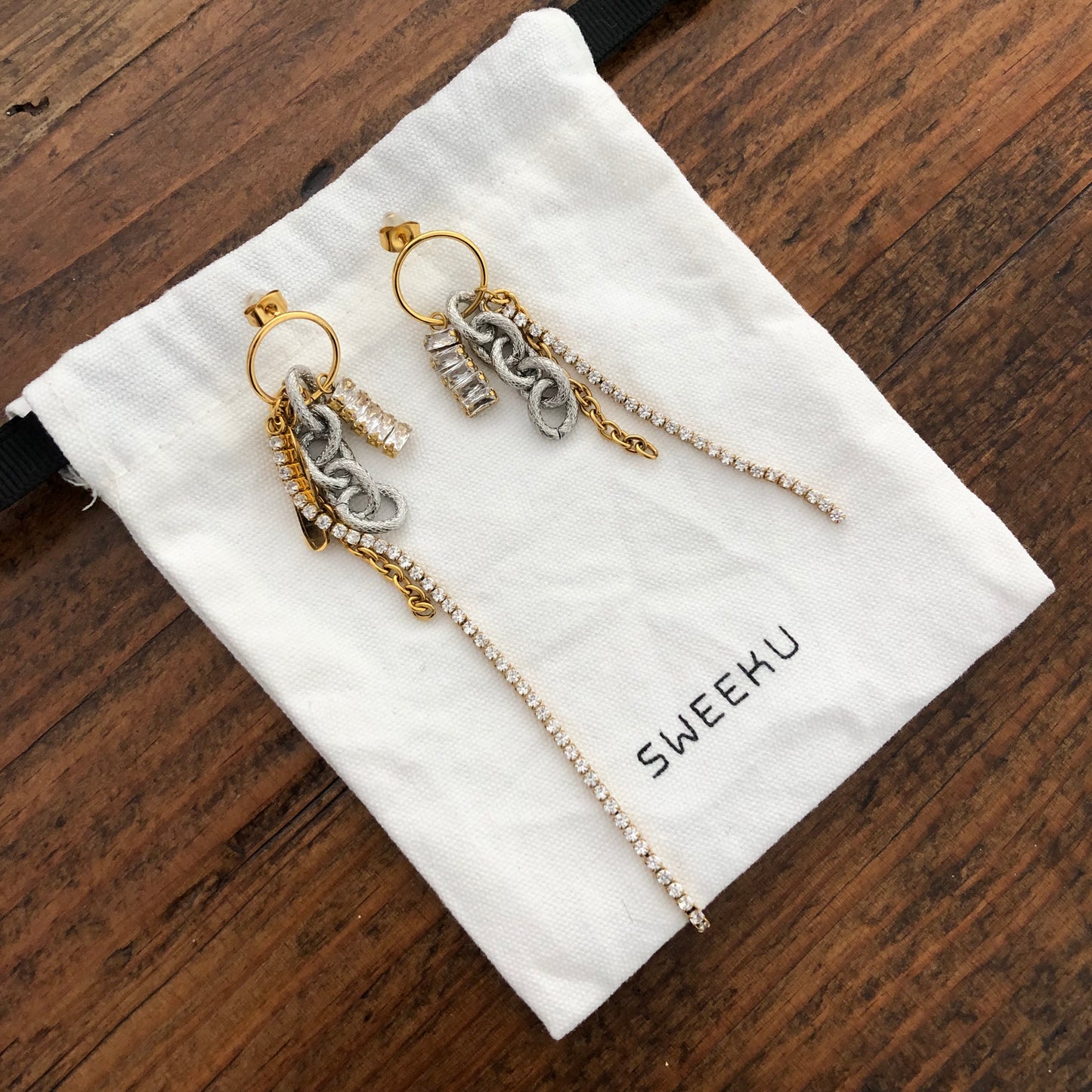 SWEEKU - Drift Earrings