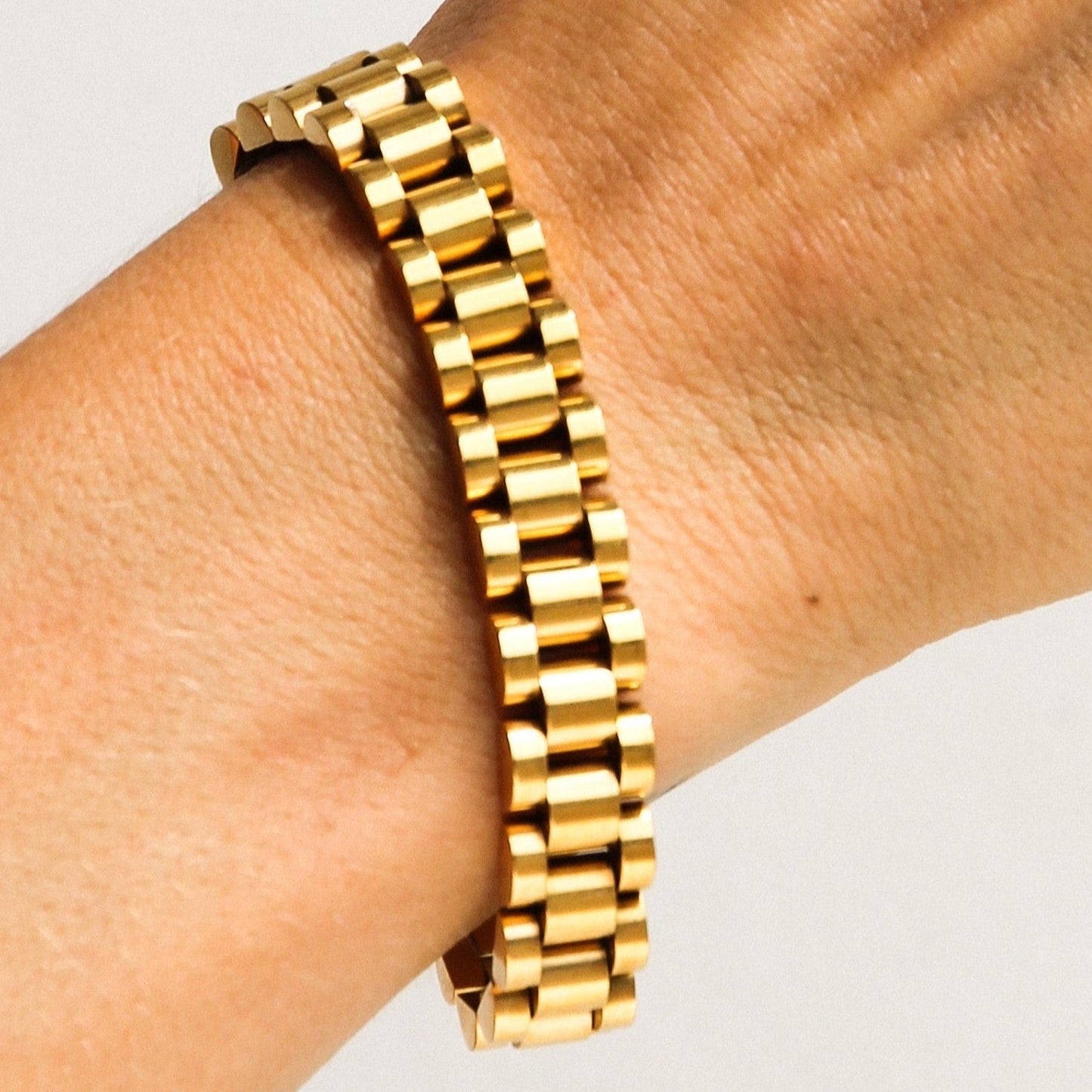 Tegan Rae - GOLD WATCH LINK CHAIN BRACELET