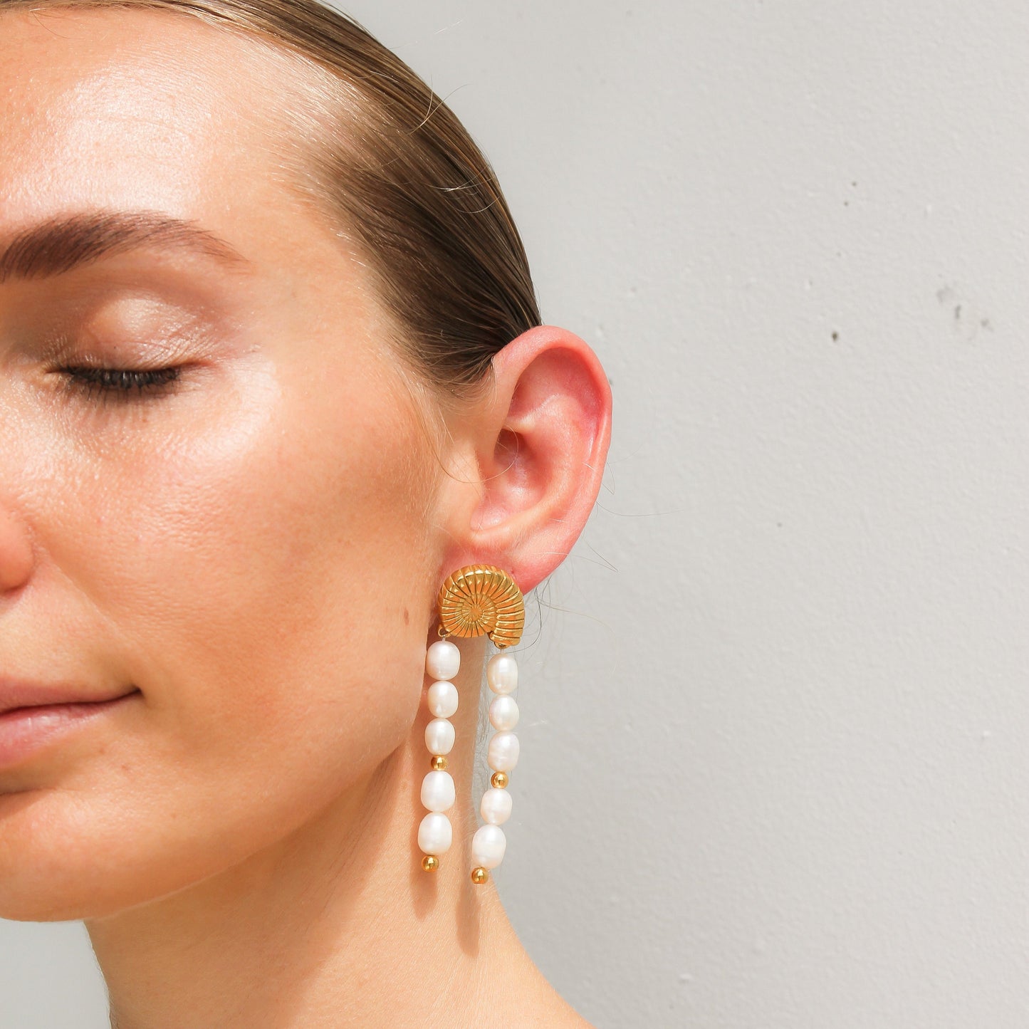 Tegan Rae - Conch Shell Pearl Drop Tassel Earrings