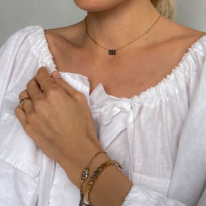 Tegan Rae - ANGEL NUMBER 111 CHOKER NECKLACE - MANIFESTATION - GOLD