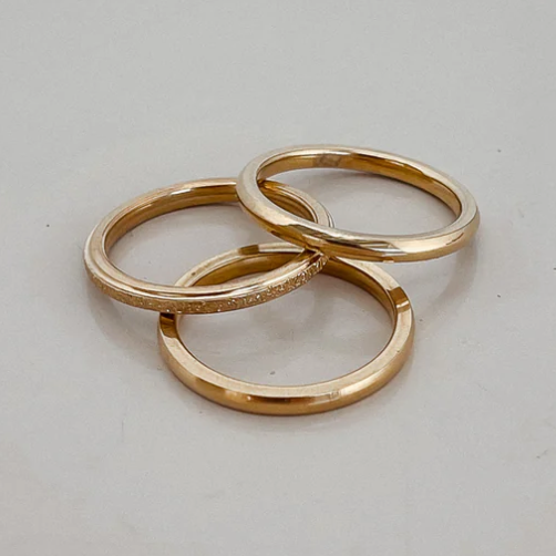 Tegan Rae - THREE SISTERS STACKING RING SET OF 3 - GOLD