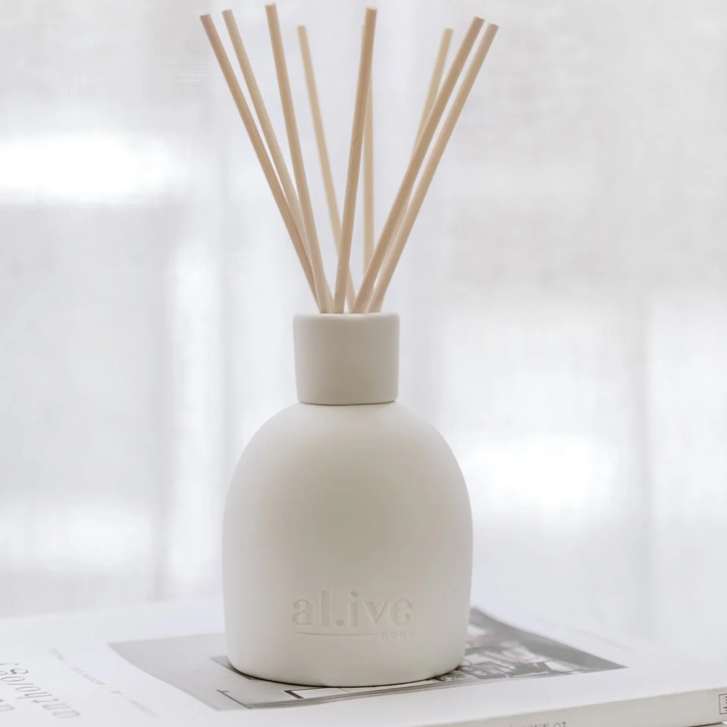 AL.IVE BODY - Sweet Dewberry & Clove Diffuser