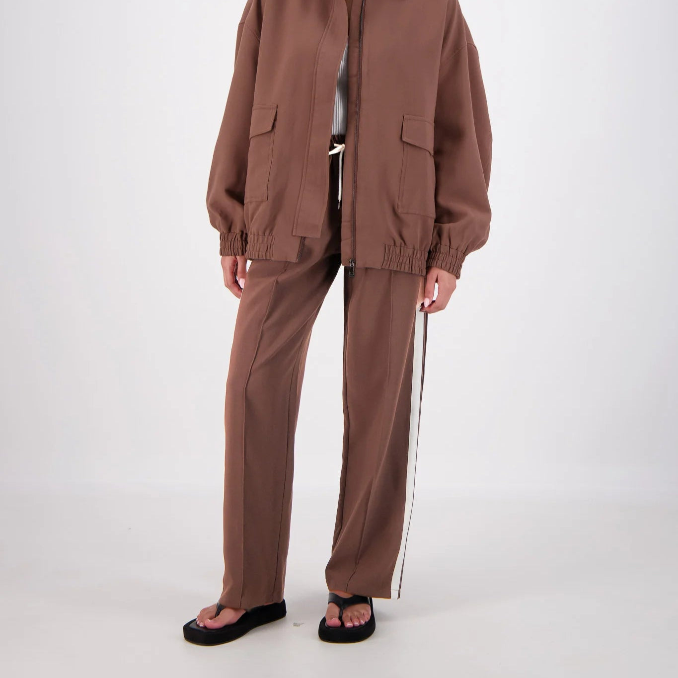Jasmine Alexa - Cassis Trouser Mocha